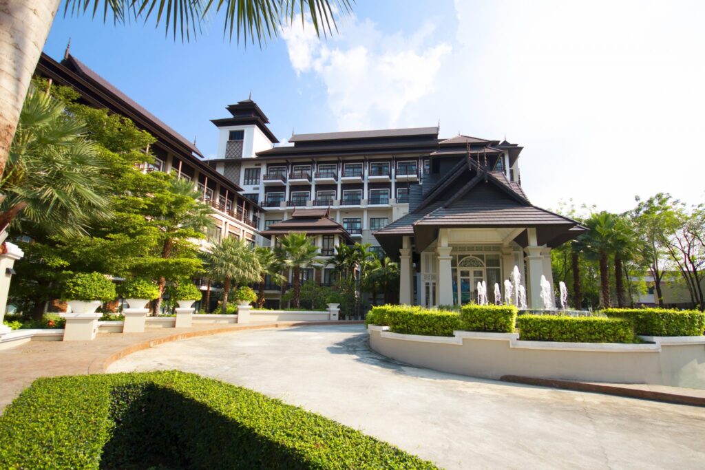 โรงพยาบาลเลอลักษณ์ คลินิกเสริมความงาม